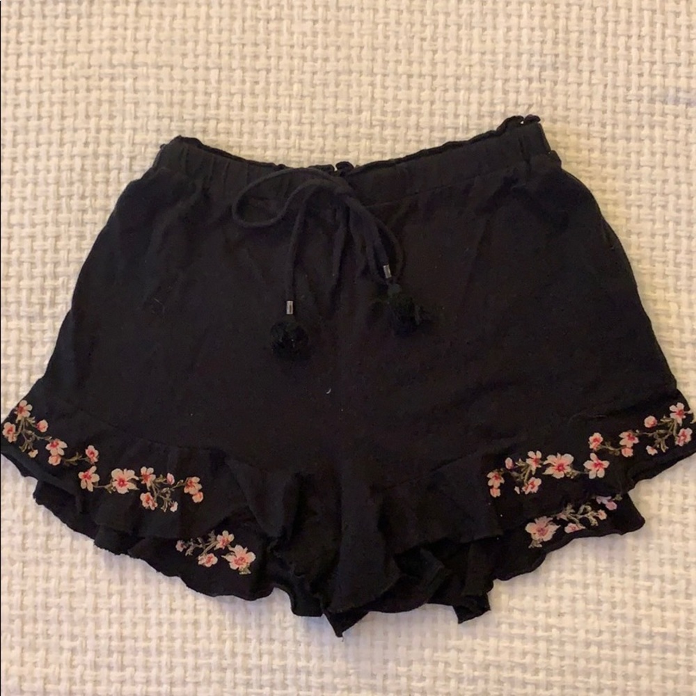 American Eagle black drawstring cotton shorts.